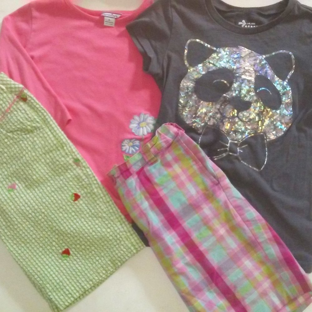 Lot Of Size 8 Clothing! 2 tops & shorts!
